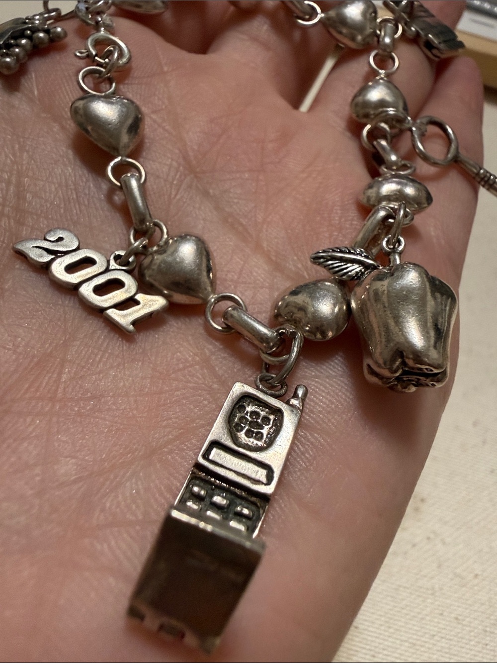 Vintage Stunning Sterling Silver 925 Heart Charm Bracelet 7’ in Retro 2000’ 925 - Picture 14 of 16